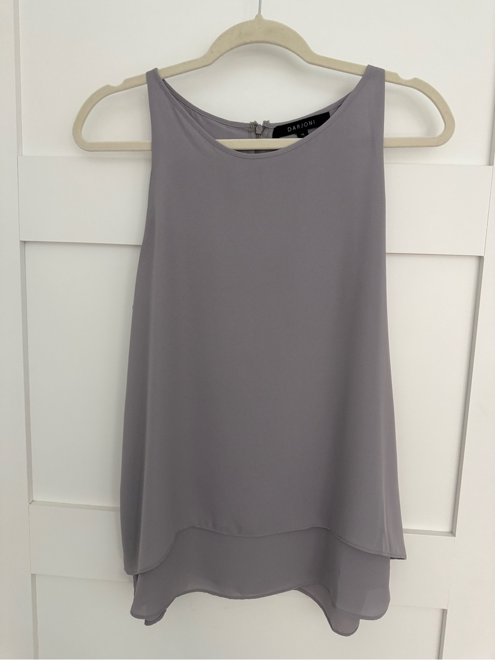 Darjoni Sleeveless Layered Blouse in Light Gray